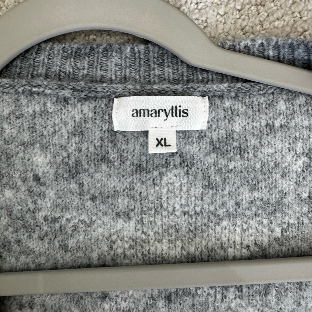 Star Sweater by Amaryllis - Picture 2 of 2